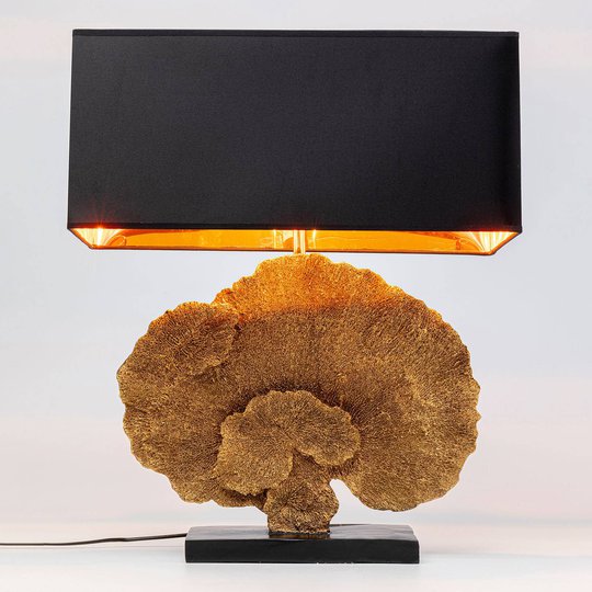 KARE Coral Gold -pöytävalaisin, tekstiilivarjostin