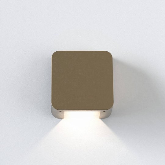 Astro Incline Single -LED-ulkoseinälamppu messinki