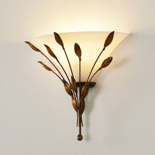 CAMPANA-seinälamppu lehtikoristeilla